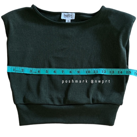 THE DROP @LucysWhims Rifle Green Crop Top Tee Padded Shoulder XS Amazon - Picture 8 of 10